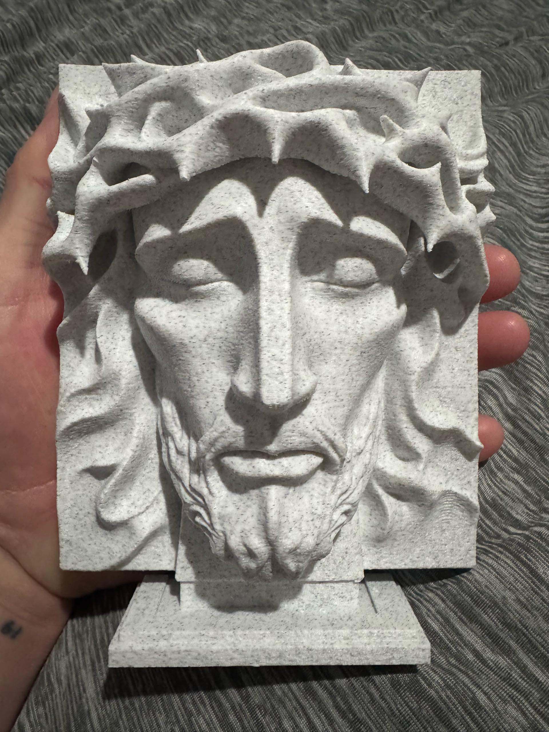Estatueta Alívio de Jesus 15cm — Presente Católico para Altar